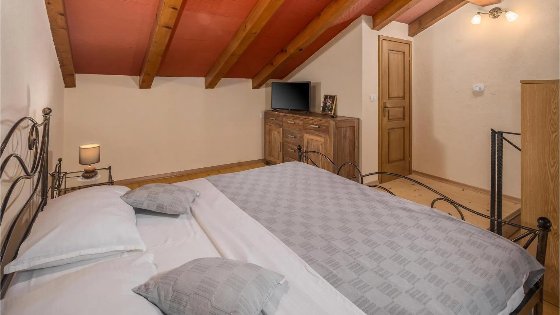 Stunning Apartment In Groznjan With Wi-Fi